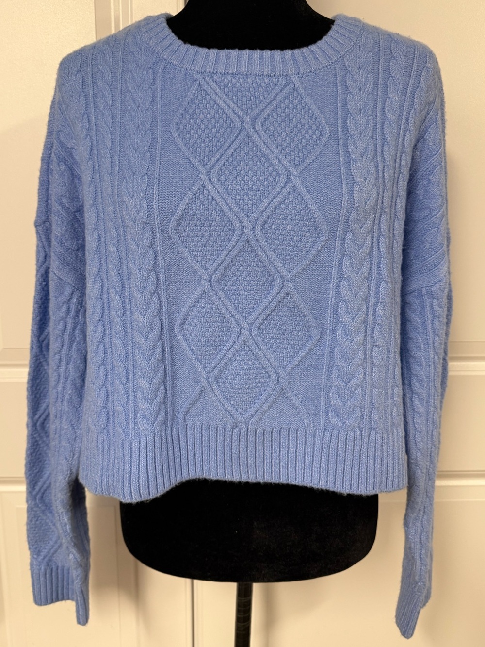 Arizona Juniors Cropped Cable Knit Sweater
